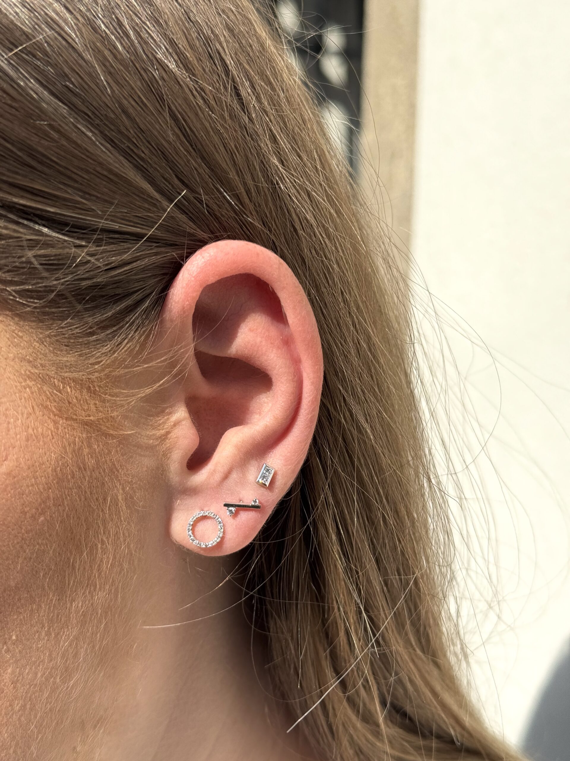Náušnice Circle 14kt zlato prírodné diamanty 0,16ct – Obrázok 3