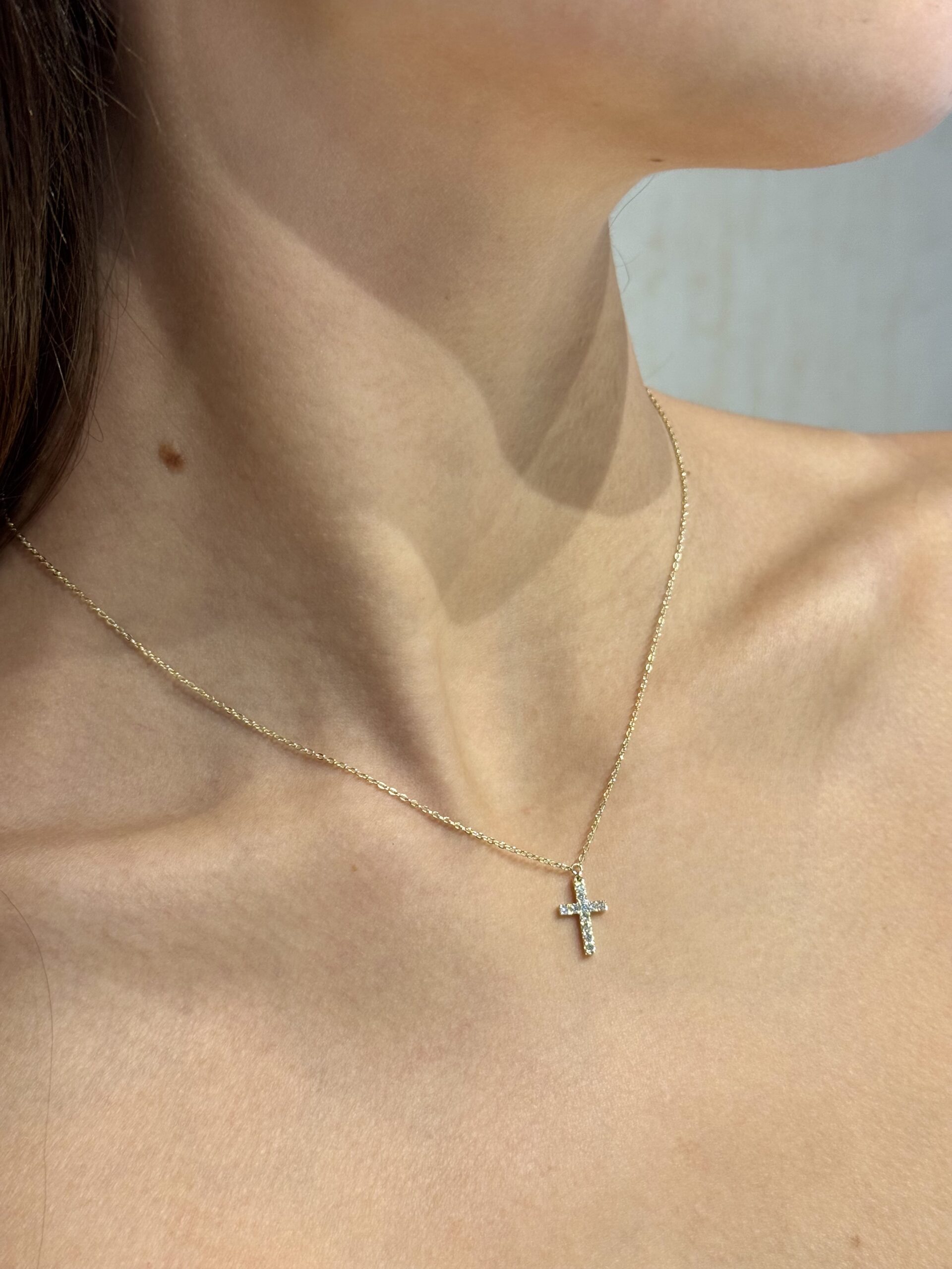 Retiazka Krížik II prírodné diamanty – Obrázok 5