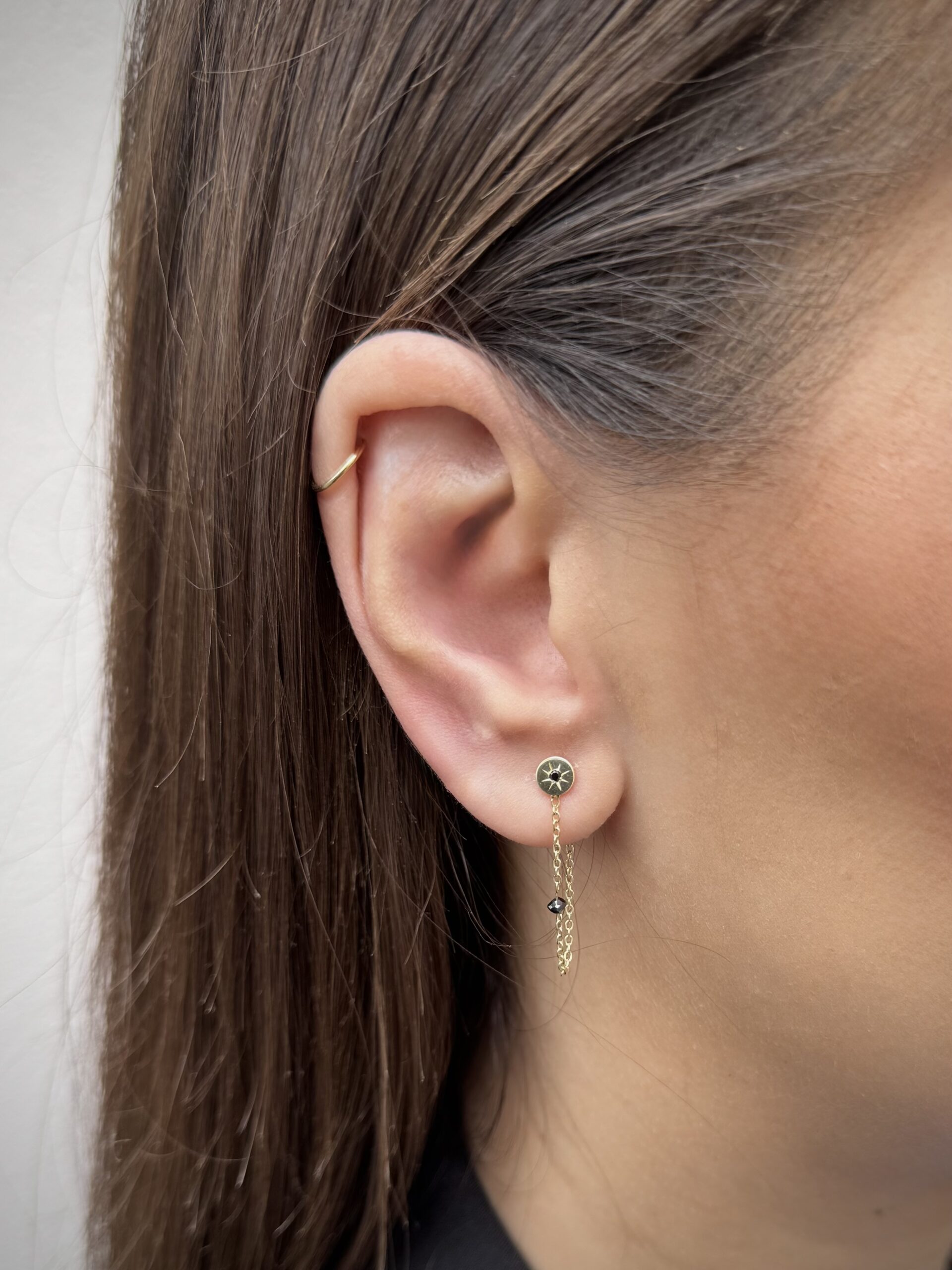 Visiace náušnice Diamond Dust Black – Obrázok 3
